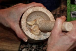 aglio schiacciato