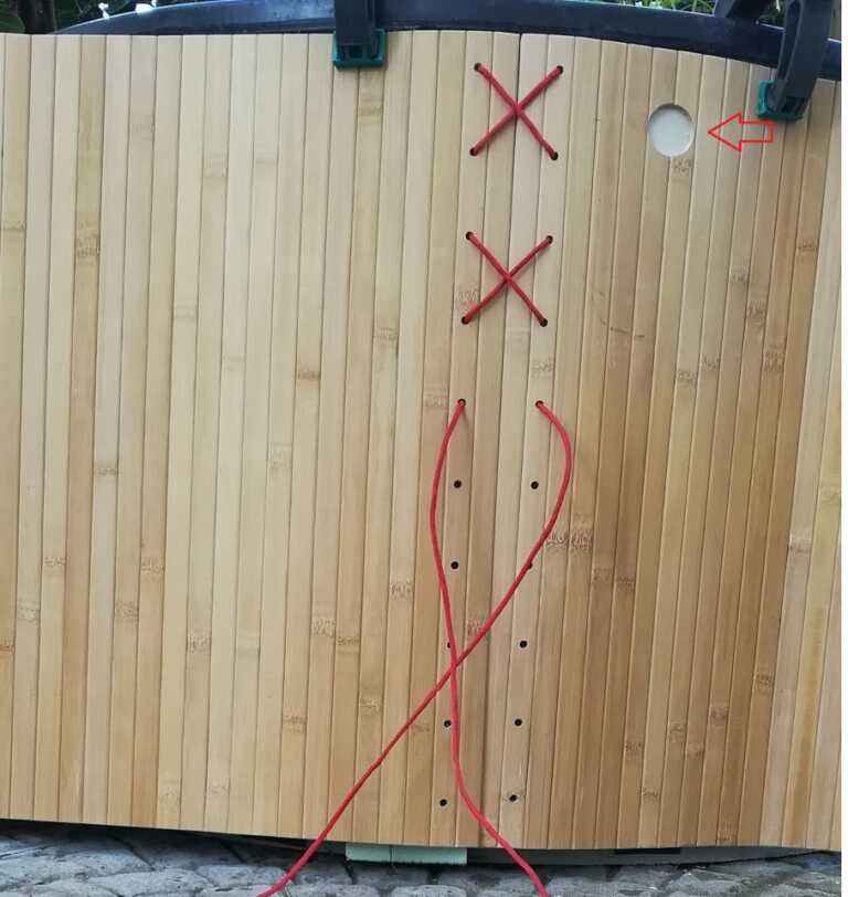 Legatura del bamboo come rivestimento del pond Legatura del bamboo come rivestimento del pond